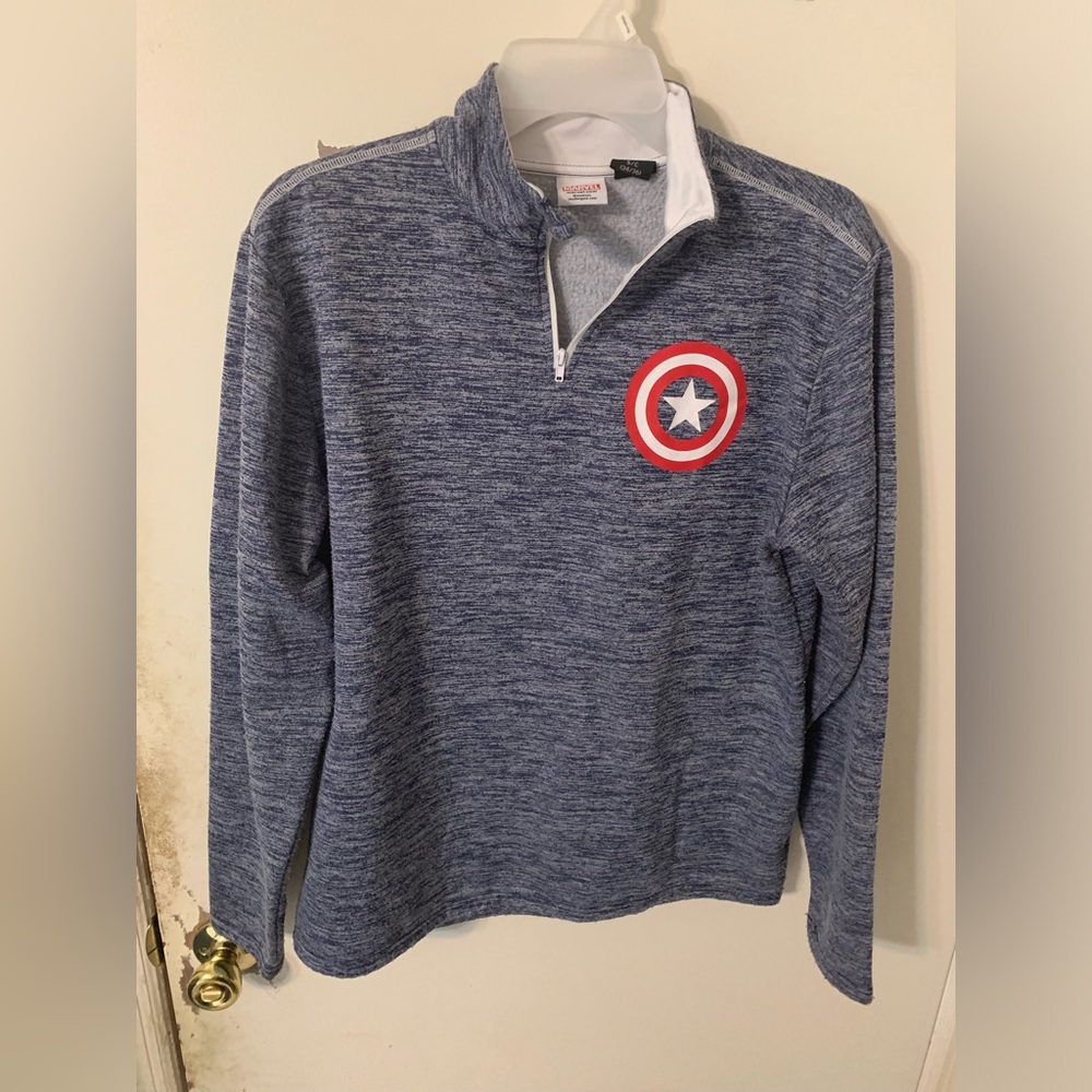 Captain America sweater (Boys 34/36)
